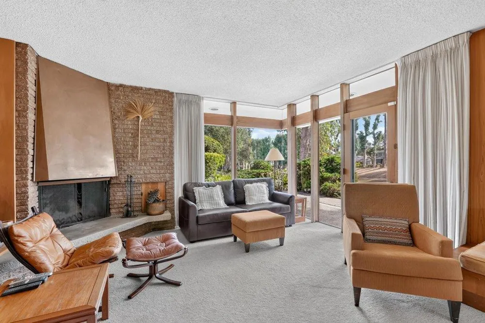 Address Not Shown Aptos, CA 95003