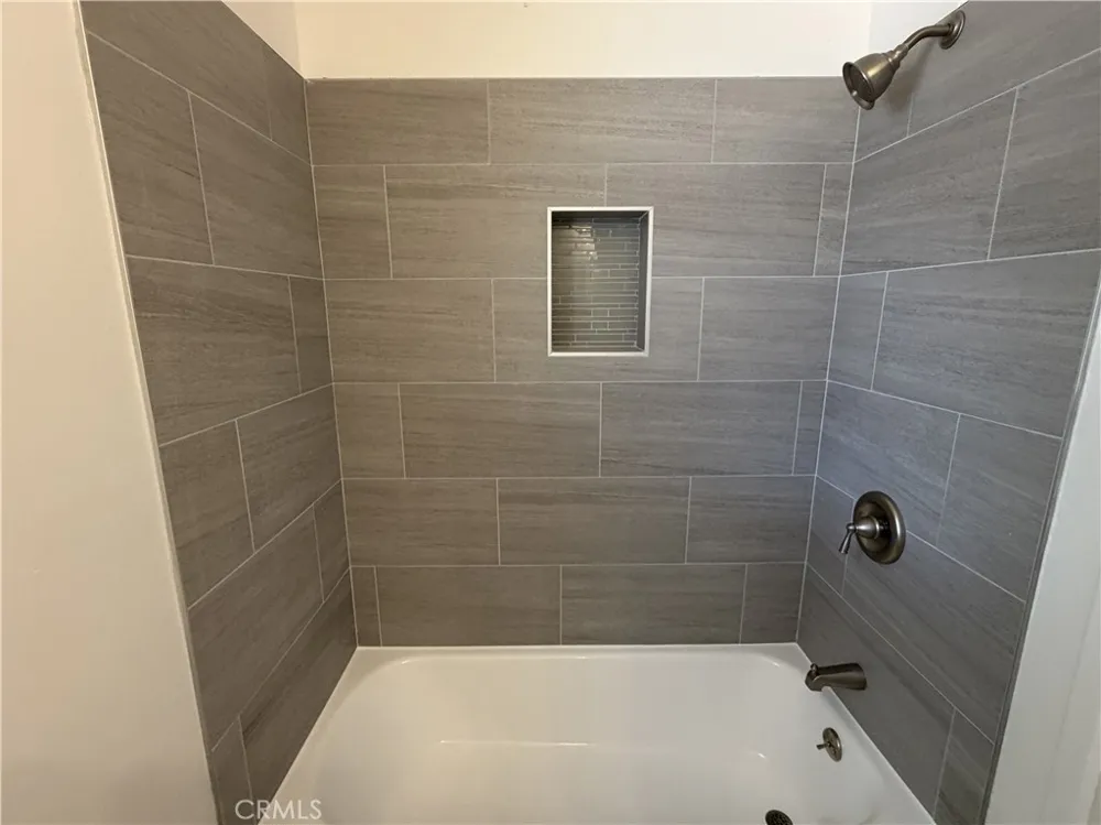 320 Frances Barstow, CA 92311