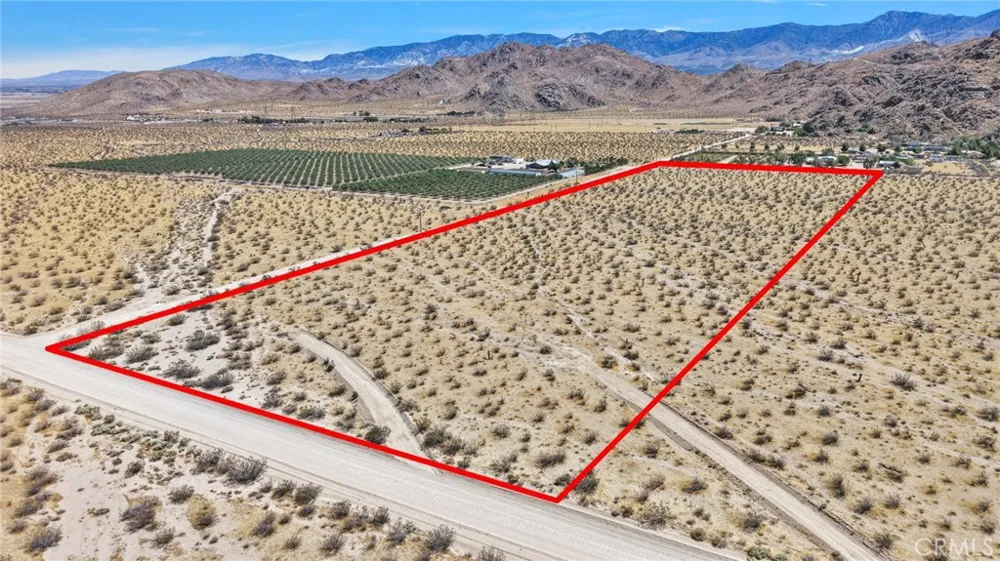 41 Cove Lucerne Valley, CA 92356