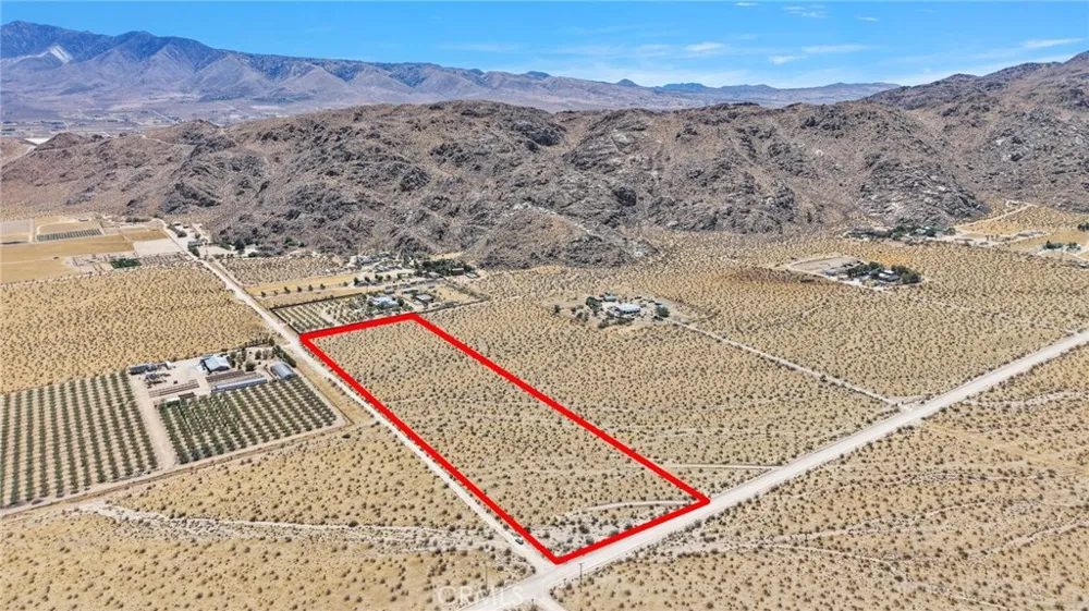 41 Cove Lucerne Valley, CA 92356
