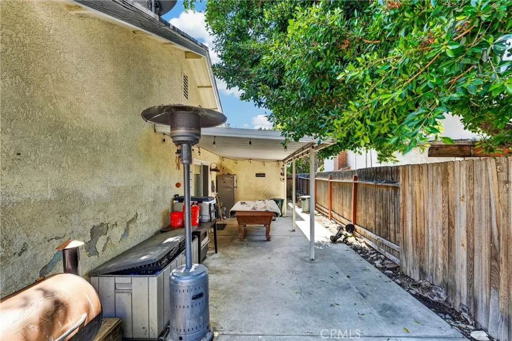 1215 Dickenson Upland, CA 91786