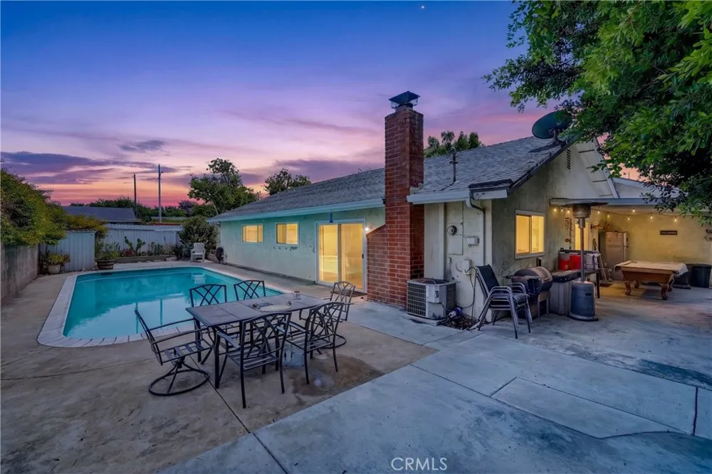 1215 Dickenson Upland, CA 91786
