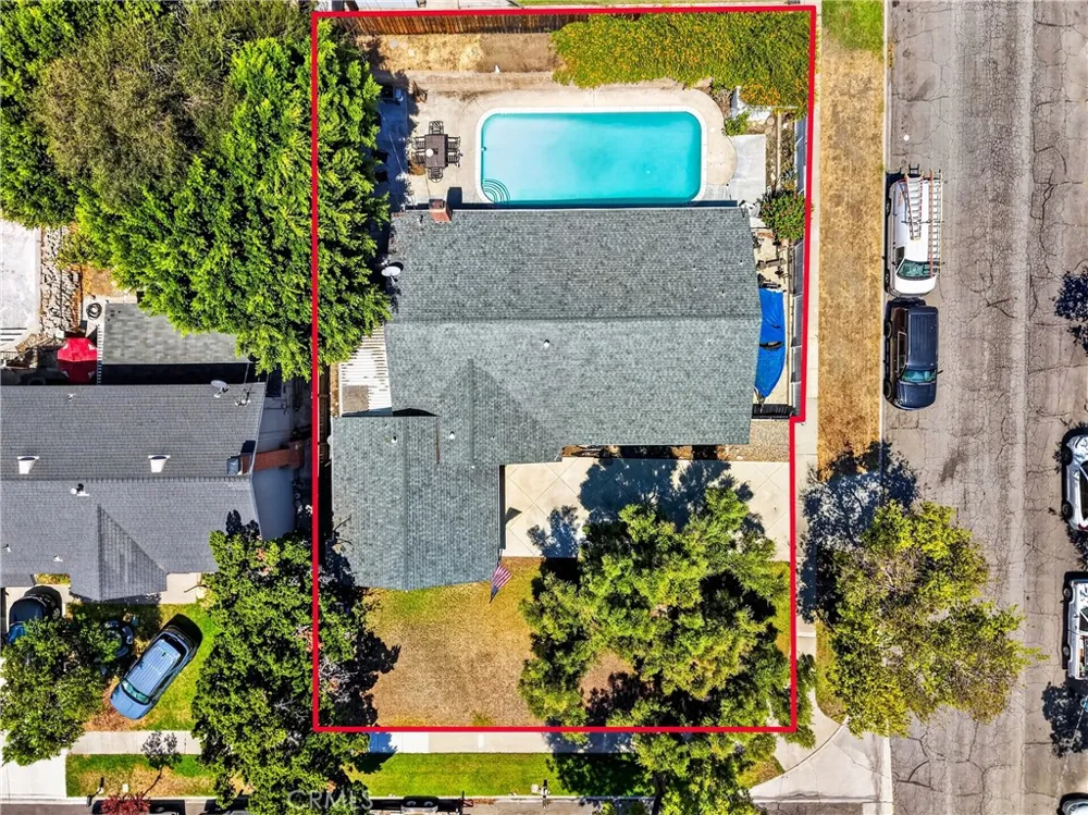 1215 Dickenson Upland, CA 91786