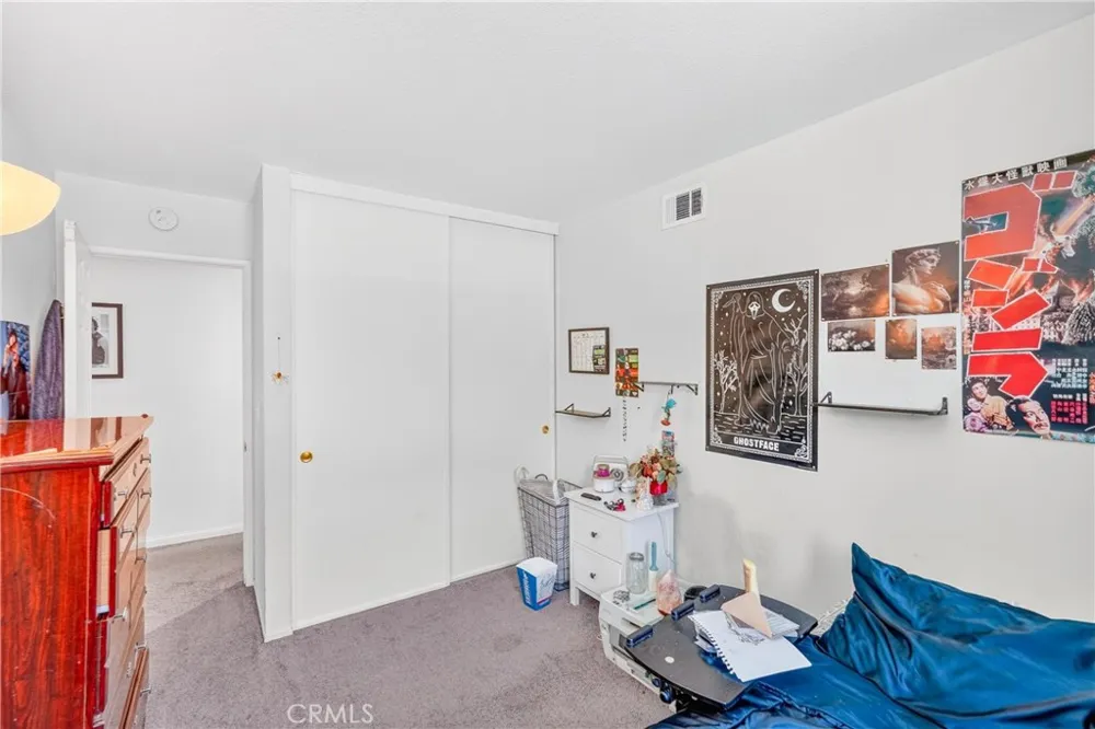 1215 Dickenson Upland, CA 91786