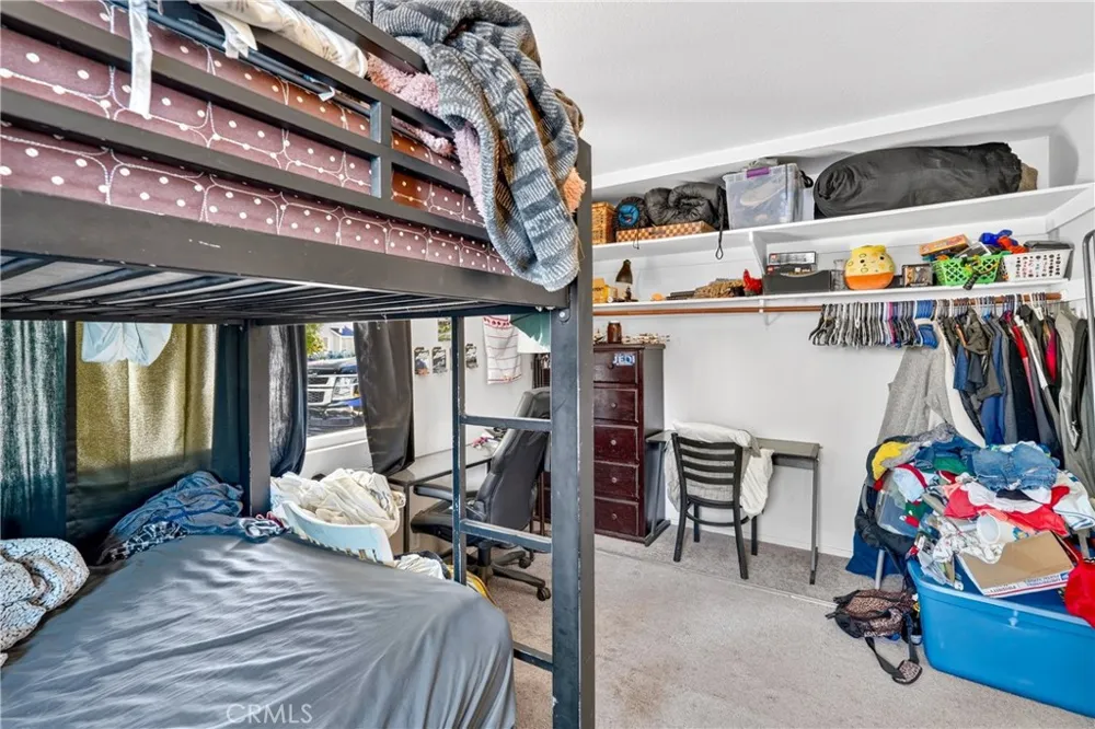 1215 Dickenson Upland, CA 91786