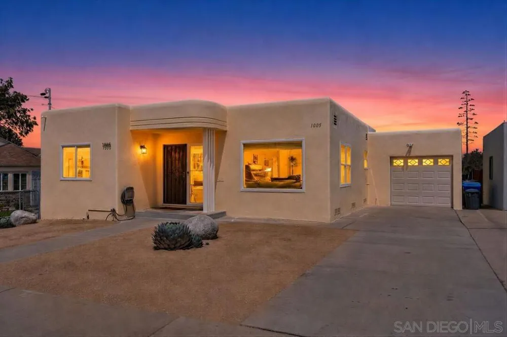1005 E 2nd St National City, CA 91950