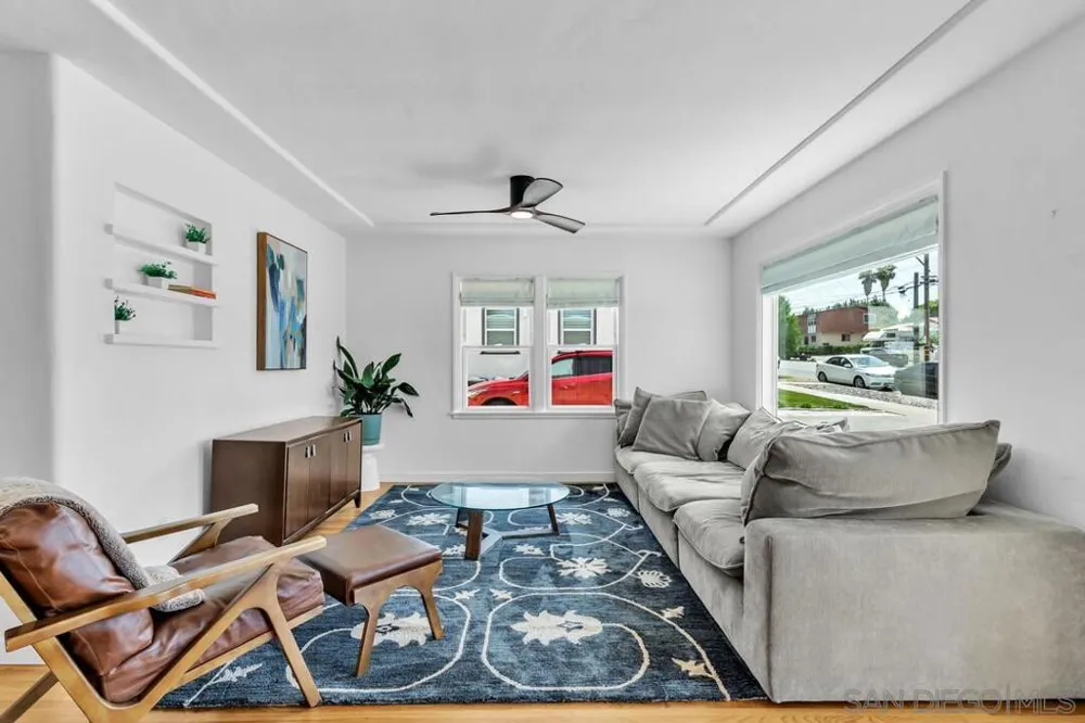 1005 E 2nd St National City, CA 91950