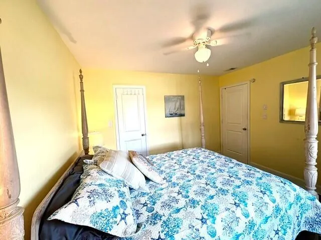 2005 5TH STREET Vero Beach, FL 32962