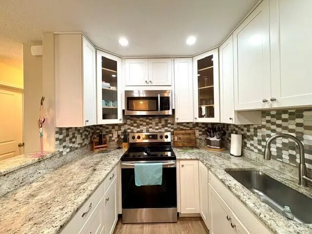 2005 5TH STREET Vero Beach, FL 32962