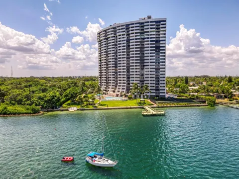5200 Flagler Drive #1106