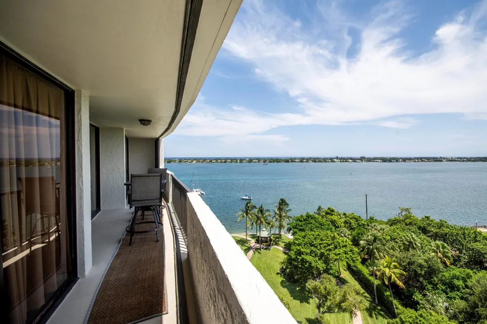 5200 Flagler Drive #1106 West Palm Beach, FL 33407