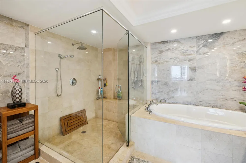 1830 S OCEAN DR #4210 Hallandale Beach, FL 33009