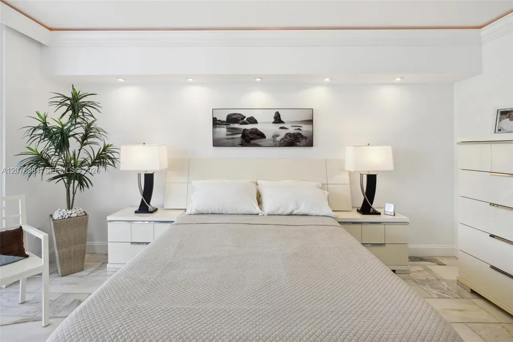 1830 S OCEAN DR #4210 Hallandale Beach, FL 33009