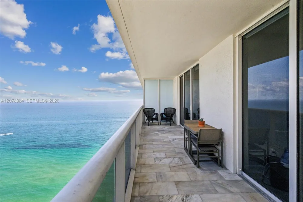1830 S OCEAN DR #4210 Hallandale Beach, FL 33009