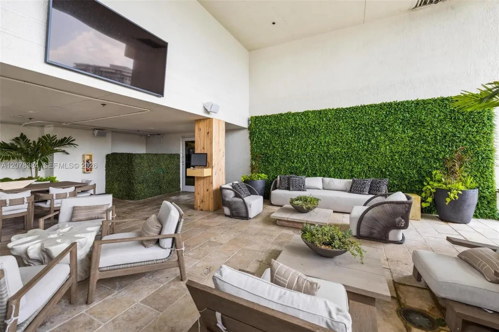 1830 S OCEAN DR #4210 Hallandale Beach, FL 33009