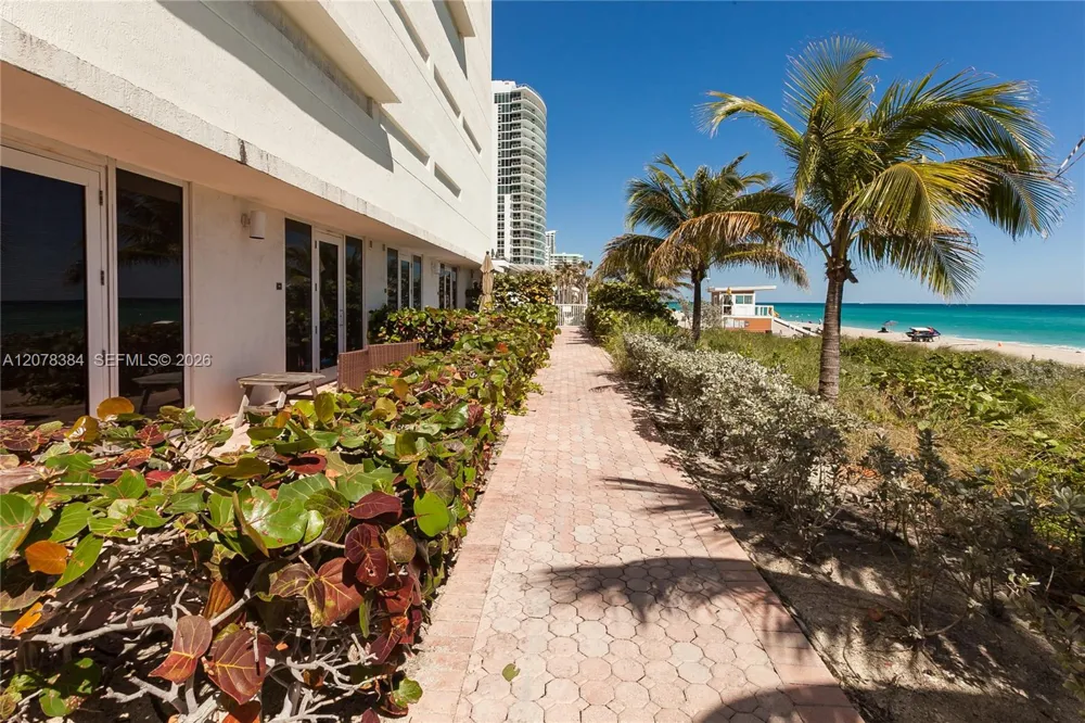1830 S OCEAN DR #4210 Hallandale Beach, FL 33009
