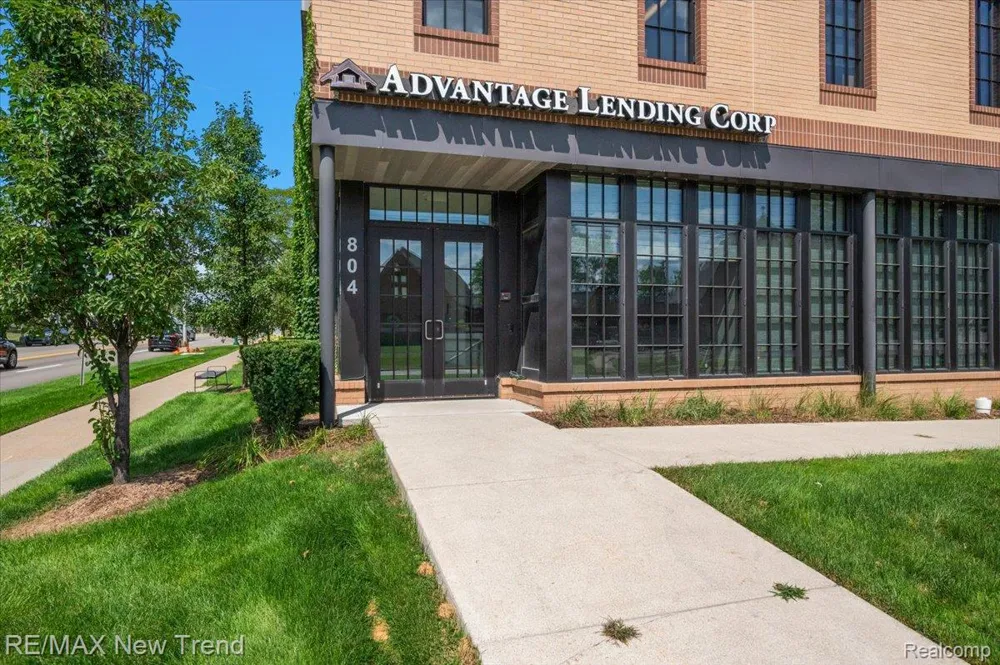 804 Main Street #2H Rochester City, MI 48307