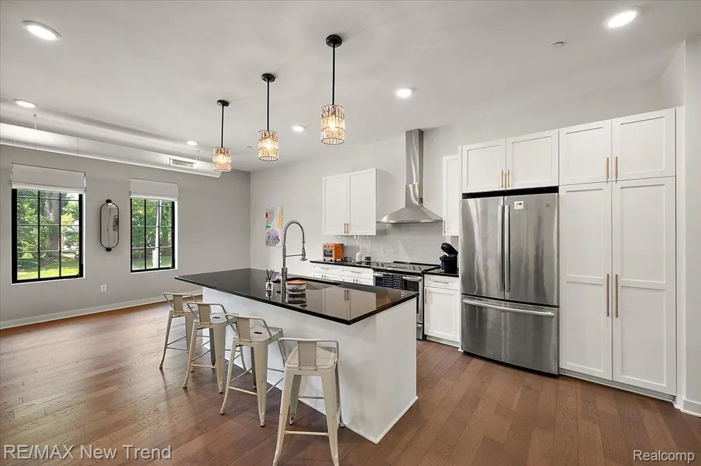 804 Main Street #2H Rochester City, MI 48307
