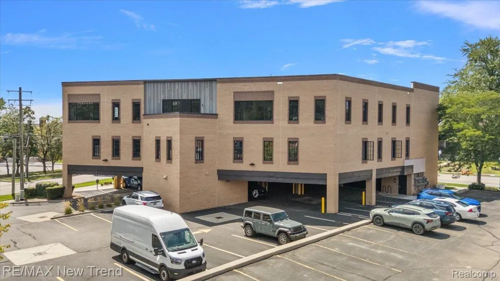 804 Main Street #2H Rochester City, MI 48307
