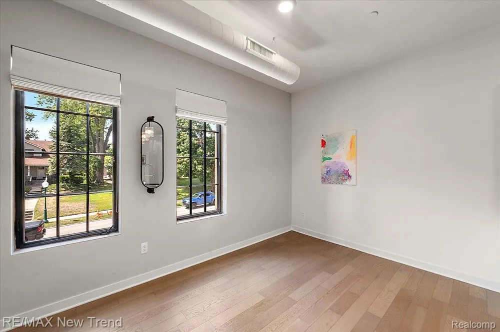 804 Main Street #2H Rochester City, MI 48307