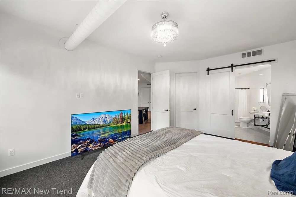 804 Main Street #2H Rochester City, MI 48307
