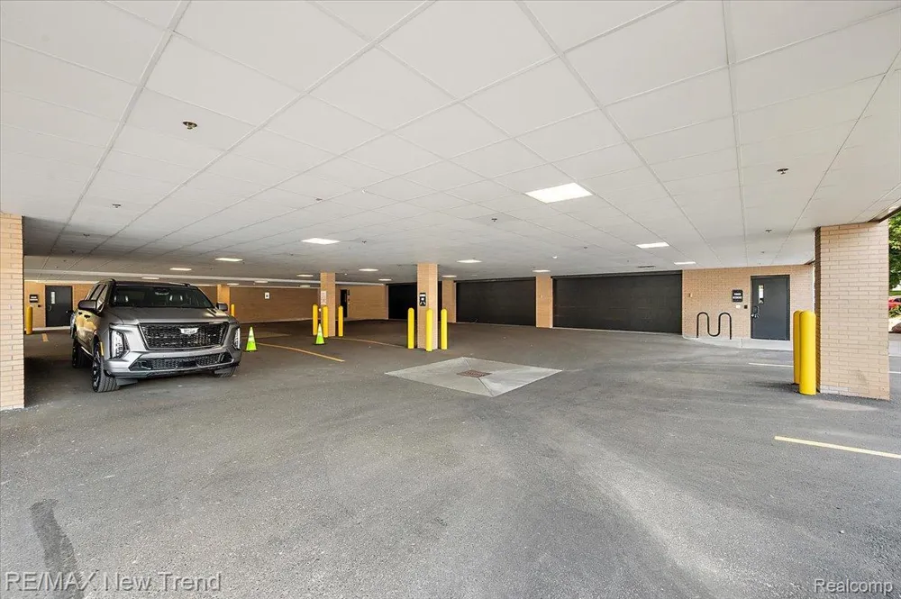 804 Main Street #2H Rochester City, MI 48307