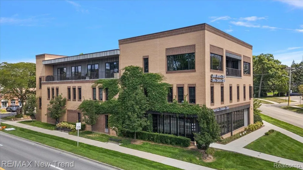 804 Main Street #2H Rochester City, MI 48307