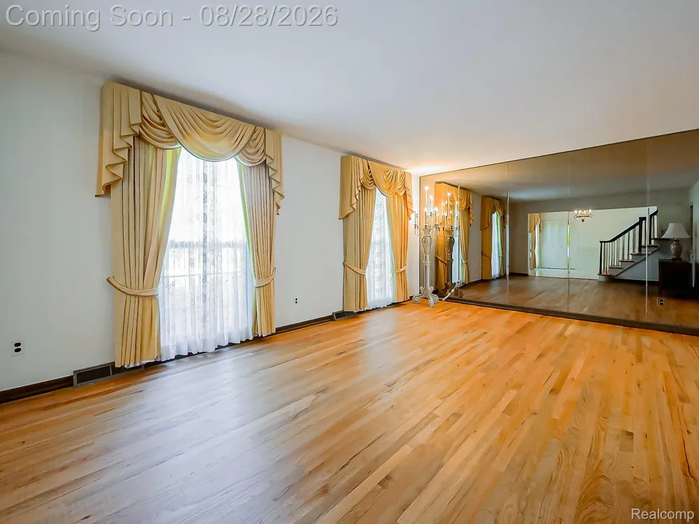 35973 Old Homestead Drive Farmington Hills City, MI 48335