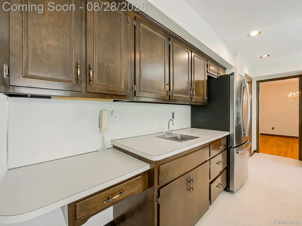 35973 Old Homestead Drive Farmington Hills City, MI 48335