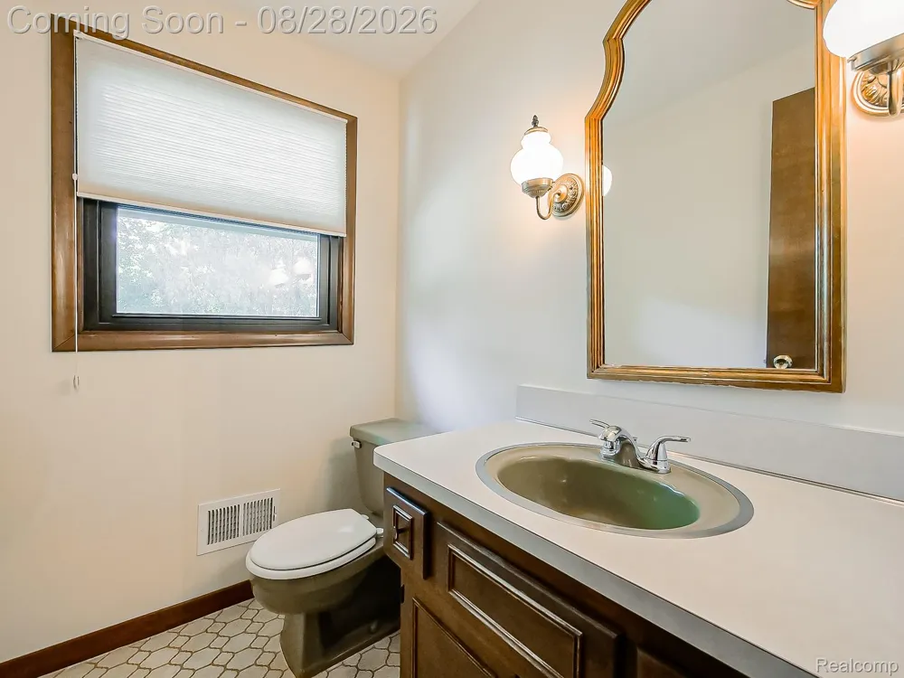 35973 Old Homestead Drive Farmington Hills City, MI 48335
