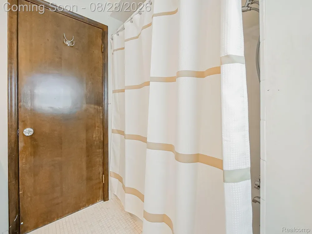 35973 Old Homestead Drive Farmington Hills City, MI 48335