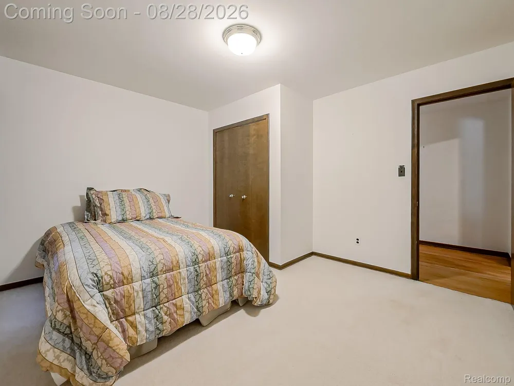 35973 Old Homestead Drive Farmington Hills City, MI 48335