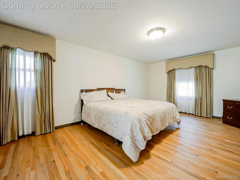35973 Old Homestead Drive Farmington Hills City, MI 48335
