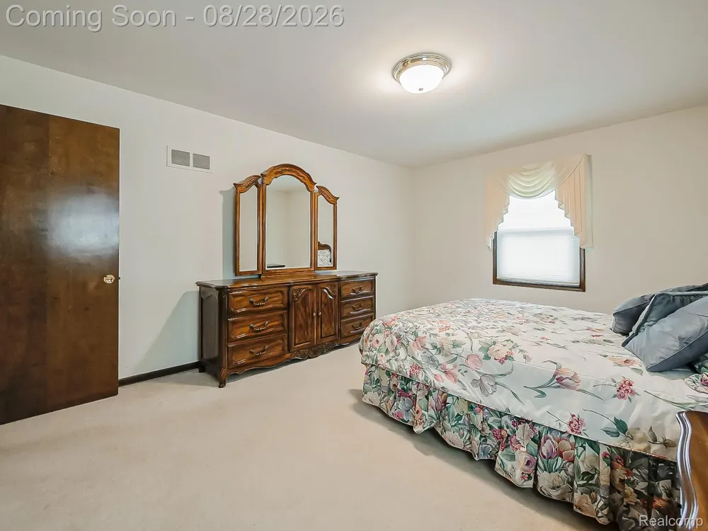 35973 Old Homestead Drive Farmington Hills City, MI 48335