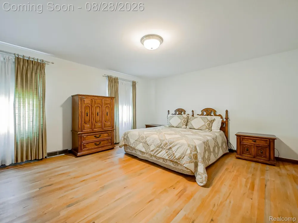 35973 Old Homestead Drive Farmington Hills City, MI 48335