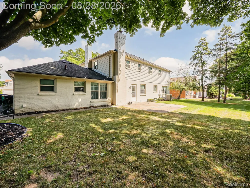 35973 Old Homestead Drive Farmington Hills City, MI 48335