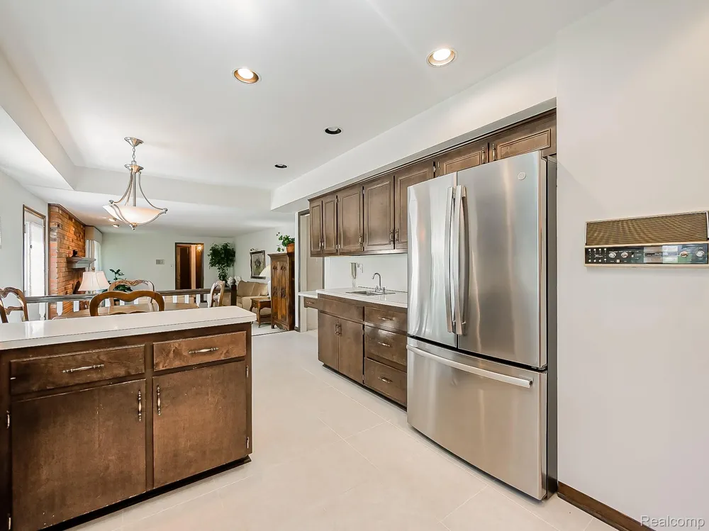 35973 Old Homestead Drive Farmington Hills City, MI 48335