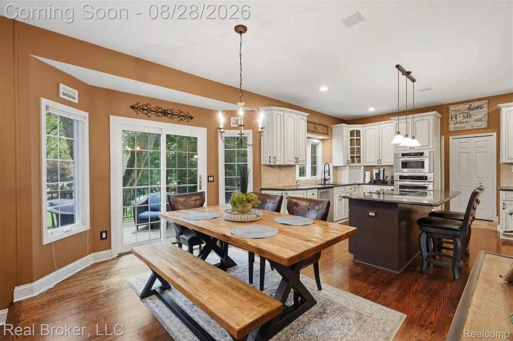 5380 Fieldstone Court Genoa Township, MI 48116