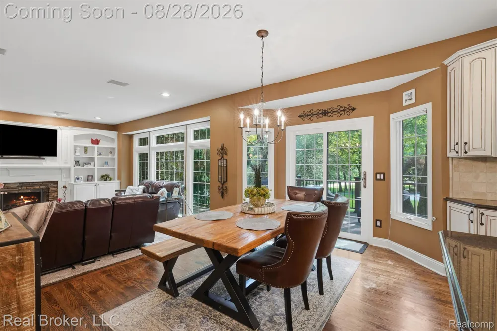 5380 Fieldstone Court Genoa Township, MI 48116