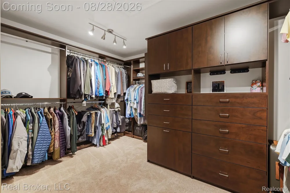 5380 Fieldstone Court Genoa Township, MI 48116