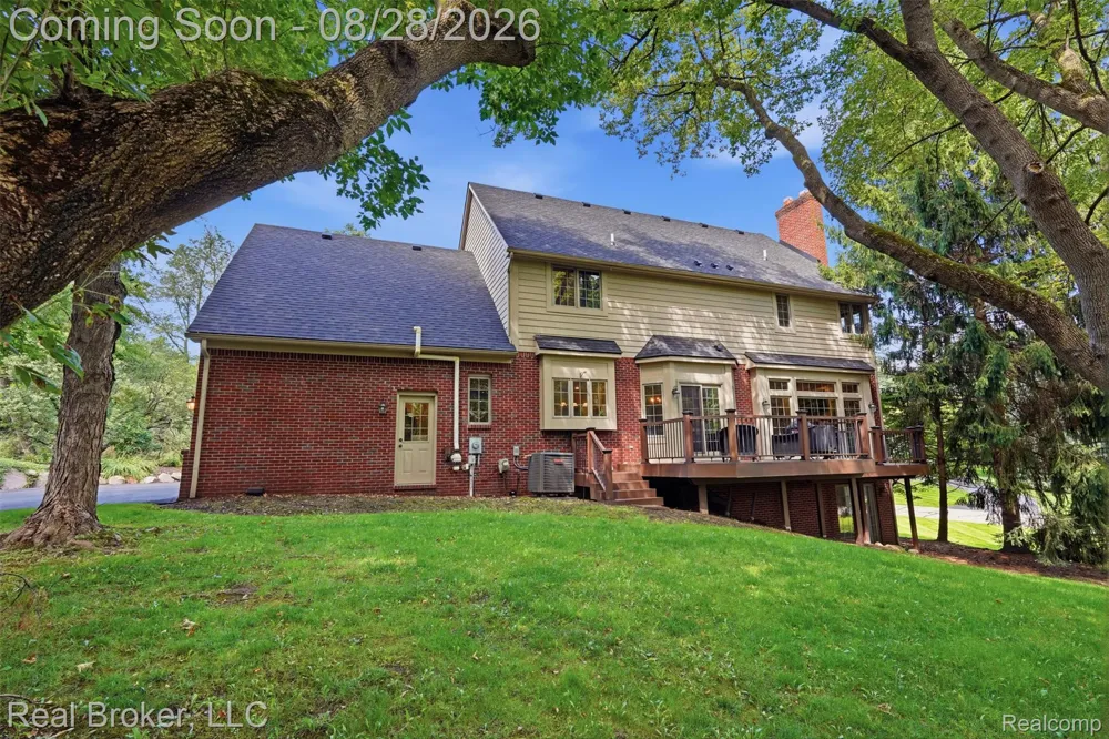 5380 Fieldstone Court Genoa Township, MI 48116