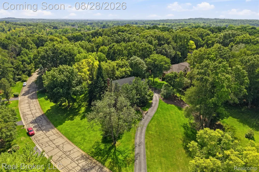 5380 Fieldstone Court Genoa Township, MI 48116