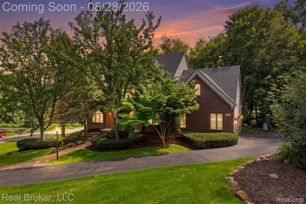 5380 Fieldstone Court Genoa Township, MI 48116