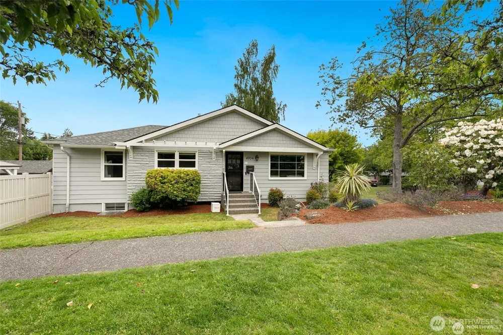 4904 S Andover Street Seattle, WA 98116