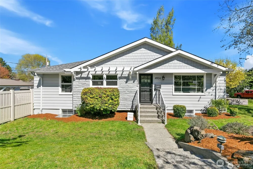 4904 S Andover Street Seattle, WA 98116