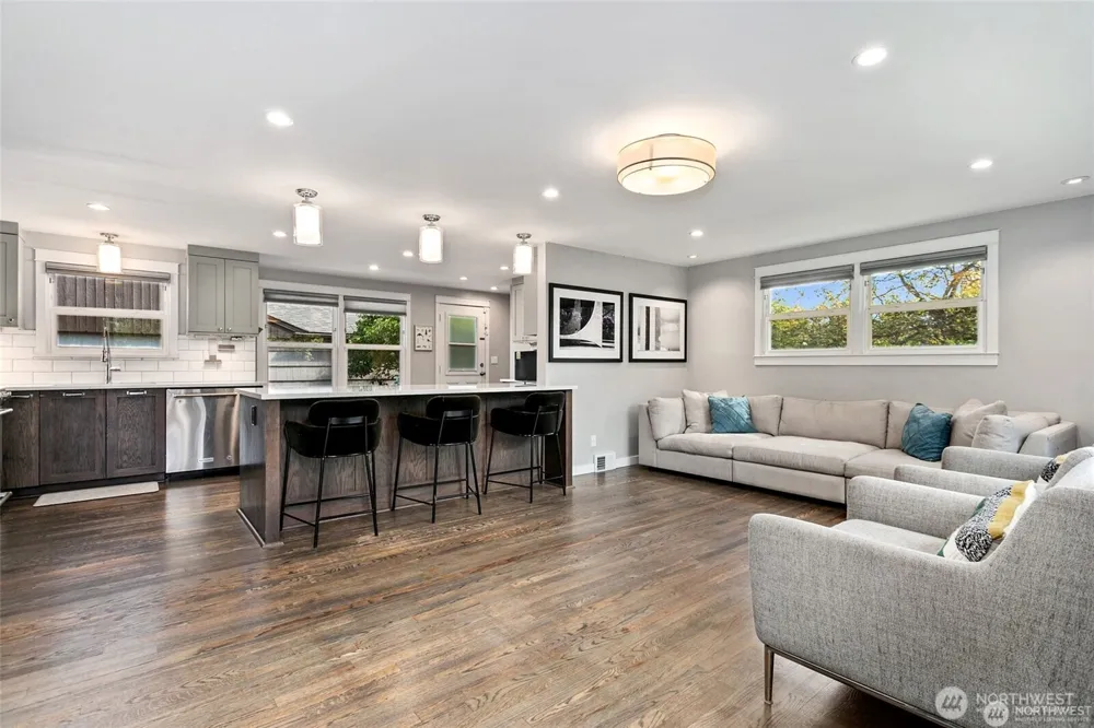 4904 S Andover Street Seattle, WA 98116