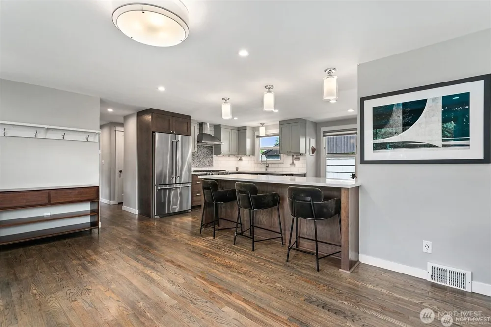 4904 S Andover Street Seattle, WA 98116