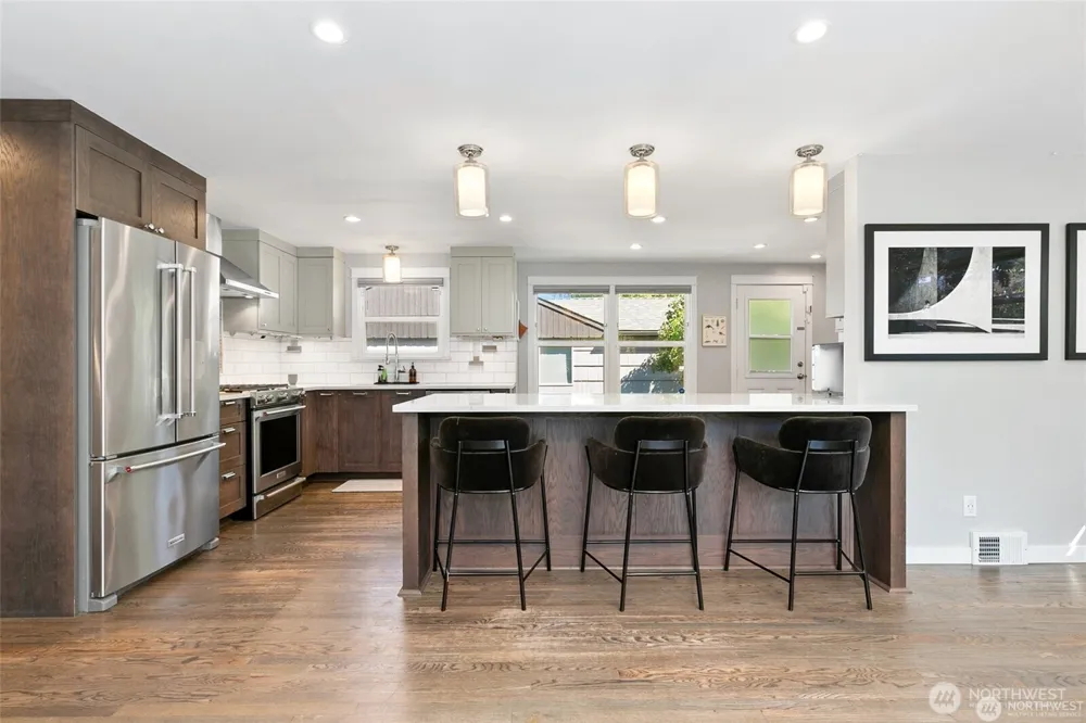 4904 S Andover Street Seattle, WA 98116