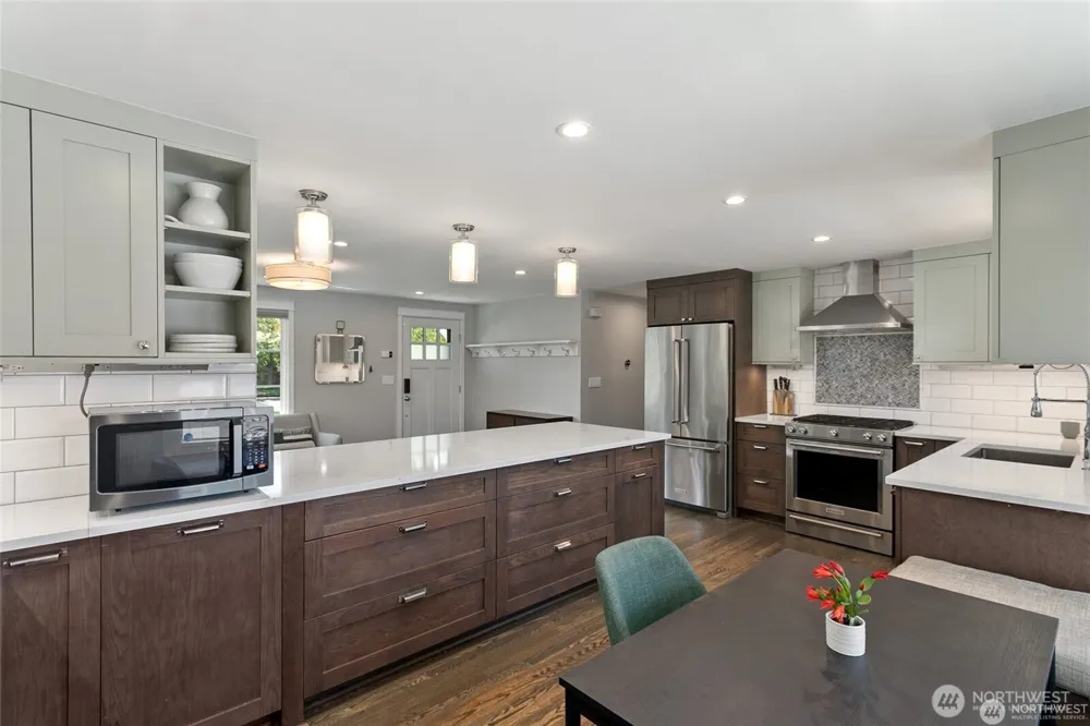 4904 S Andover Street Seattle, WA 98116