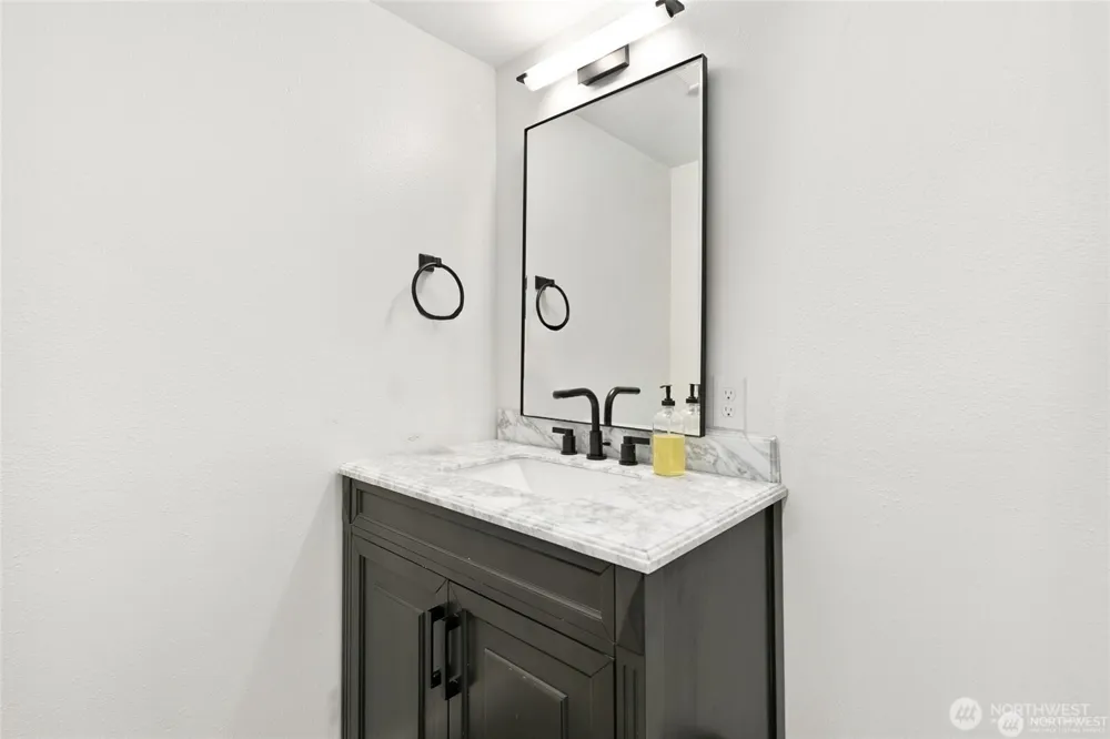 4904 S Andover Street Seattle, WA 98116
